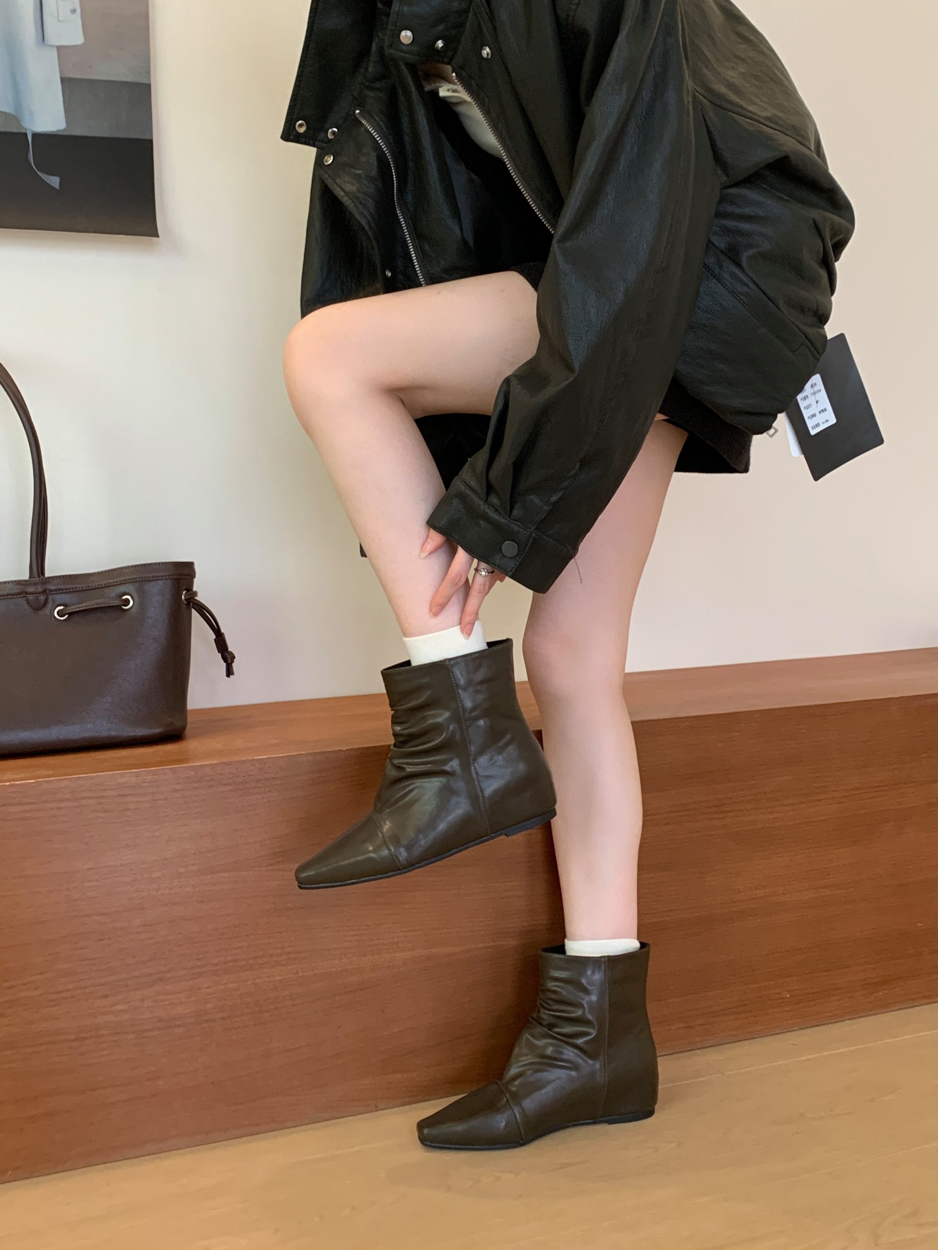 2026 Autumn Winter New Retro Pleated Stack Boots Short Ankle Boots Women's Slim Fit Low Heel - Image 4