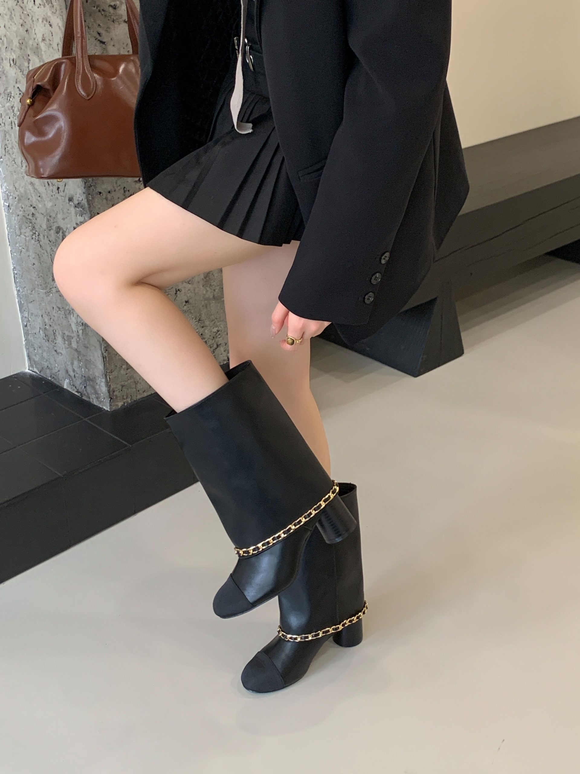 Chanel Style Slim Boots 2026 Autumn Winter New Arrival Elegant Chunky Heel Short Tube Boots for Women - Image 3