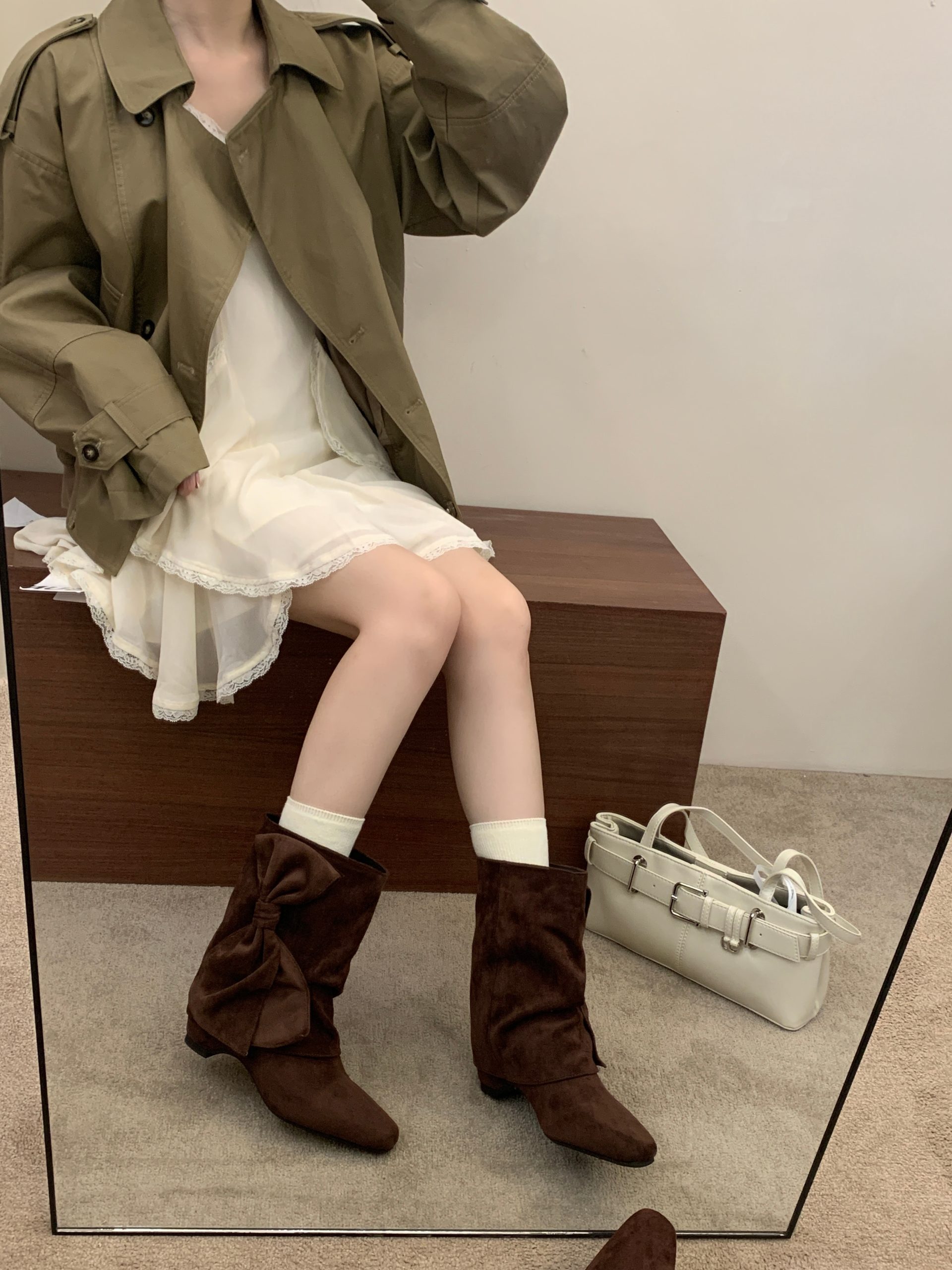 Design Retro Slim Boots 2026 Autumn Winter New High Heel High Tube Bow Women Boots - Image 3