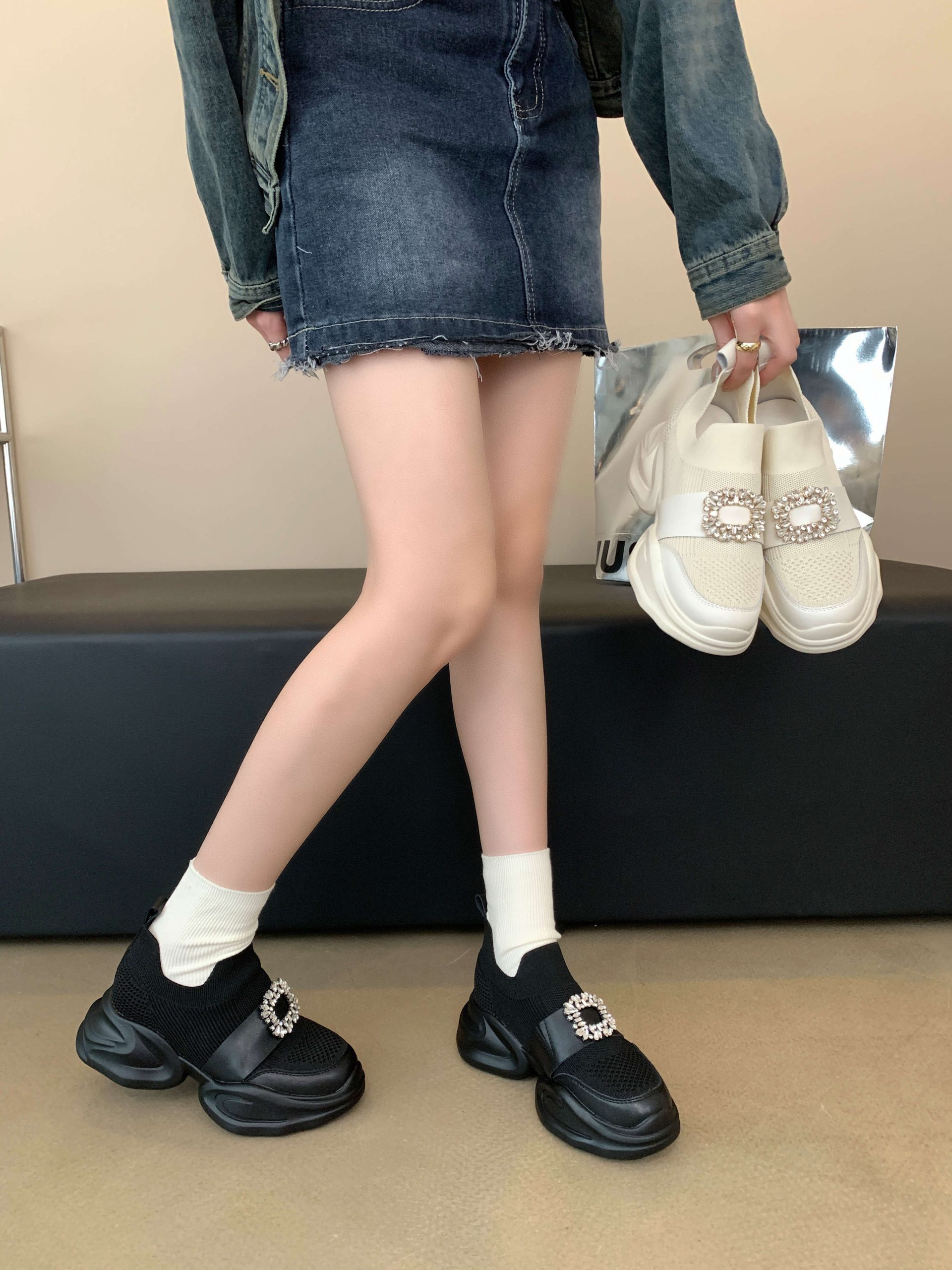 Retro Wrinkled Stack Boots for Women Chunky Heel 2023 New Round Toe Suede Western Cowboy Boots Tall Boots
